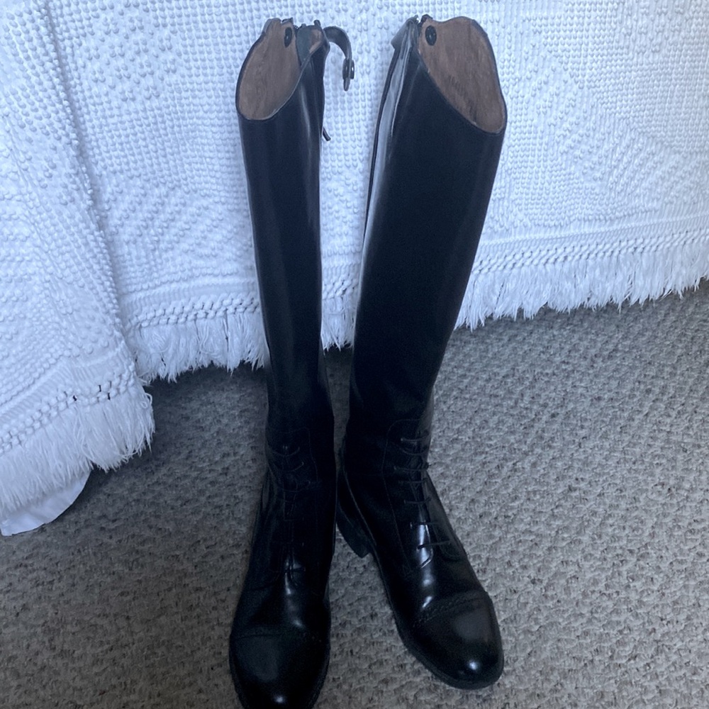 Equestrian/riding boots/size 7.5r
